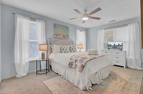 Ion by Avantstay Walk to Beach, Dining, Shopping Central Location Deck