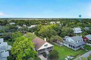 Ion by Avantstay Walk to Beach, Dining, Shopping Central Location Deck