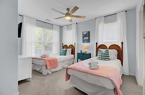 Ion by Avantstay Walk to Beach, Dining, Shopping Central Location Deck