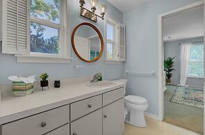 Ion by Avantstay Walk to Beach, Dining, Shopping Central Location Deck