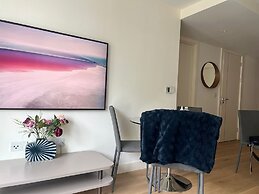 Impeccable 1-bed Apartment