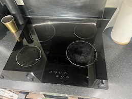 Impeccable 1-bed Apartment