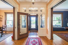 Lion's Head Bed & Breakfast