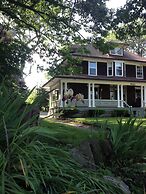 Lion's Head Bed & Breakfast