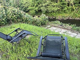 Peaceful Riverside Cottage in Machen, Caerphilly