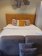 Embassy garden ebs legend luxury studio