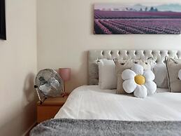 Canary Wharf Apartments