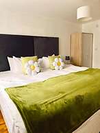 Canary Wharf Apartments