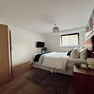 Canary Wharf Apartments