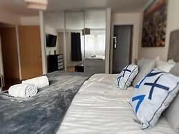 Canary Wharf Apartments