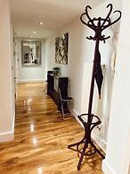 Canary Wharf Apartments