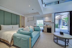 Boutech Wuri Village Hotel