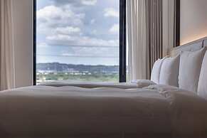 Boutech Wuri Village Hotel