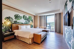 Boutech Wuri Village Hotel