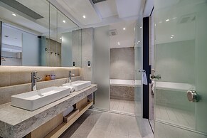 Boutech Wuri Village Hotel