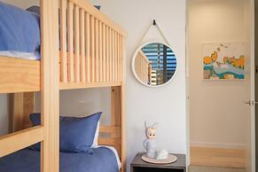 Waiata Beach House - Onetangi Beach