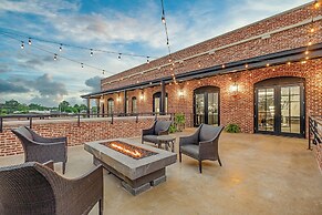 The Flying Fifty, a Luxury Boutique Hotel