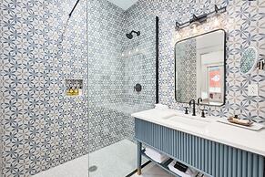 The Flying Fifty, a Luxury Boutique Hotel