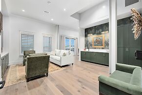 The Flying Fifty, a Luxury Boutique Hotel