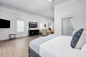 The Flying Fifty, a Luxury Boutique Hotel