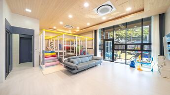 Yeosu Kinolkids Poolvilla