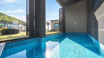 Yeosu Kinolkids Poolvilla
