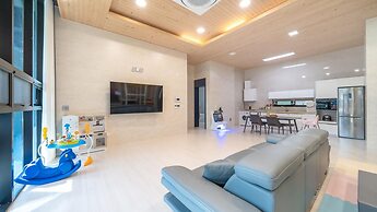 Yeosu Kinolkids Poolvilla