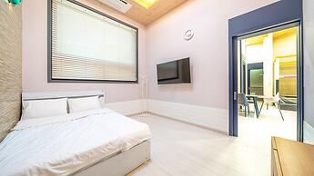 Yeosu Kinolkids Poolvilla