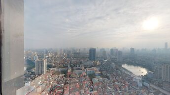 Royal Condotel in Vinhomes Metropolis