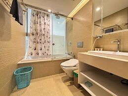 Royal Condotel in Vinhomes Metropolis