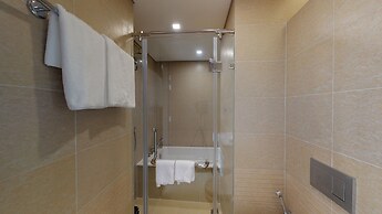 Royal Condotel in Vinhomes Metropolis