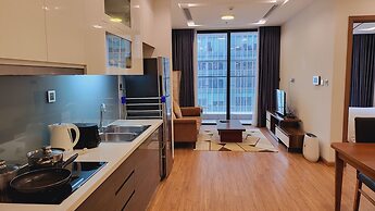 Royal Condotel in Vinhomes Metropolis