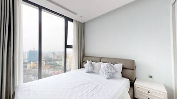 Royal Condotel in Vinhomes Metropolis