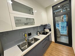 Royal Condotel in Vinhomes Metropolis