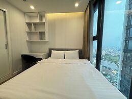 Royal Condotel in Vinhomes Metropolis