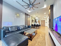 Royal Condotel in Vinhomes Metropolis