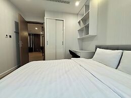 Royal Condotel in Vinhomes Metropolis