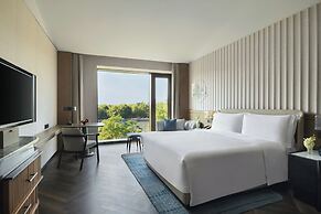 Intercontinental Xiangyang by IHG