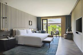 Intercontinental Xiangyang by IHG