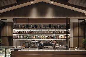 Intercontinental Xiangyang by IHG