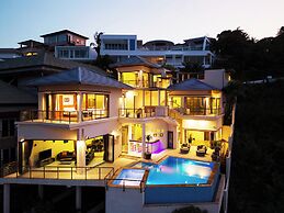 Villa Azure with Infinity Pool