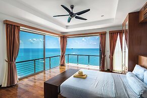 Villa Azure with Infinity Pool