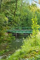 Firefly Lodge! Boardman River! Hot Tub! Woodstove!