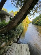 Boardman Monarch Upscale River Lodge HOT Tub!