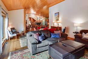 Boardman Monarch Upscale River Lodge HOT Tub!