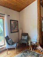 Boardman Monarch Upscale River Lodge HOT Tub!