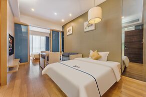 Side Apartment