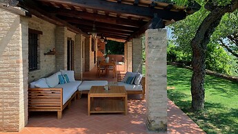 Casale Belvedere 9 Emma Villas