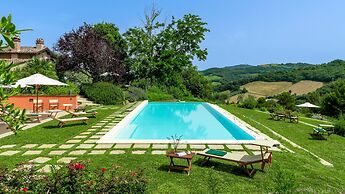 Casale Belvedere 9 Emma Villas