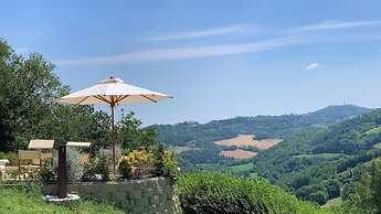 Casale Belvedere 9 Emma Villas